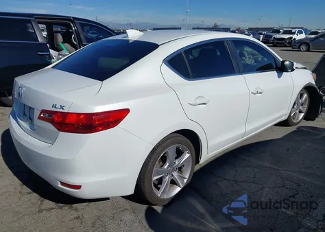 2015 Acura Ilx 2.0L z USA, uszkodzony, nr VIN 19VDE1F74FE009287